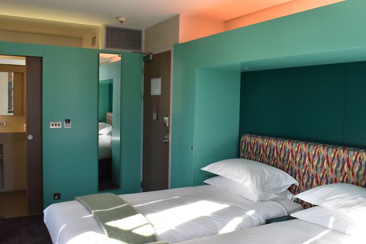 Room 34 of 55
