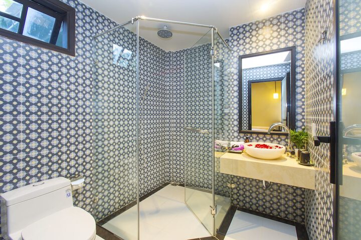 Room 15 of 26