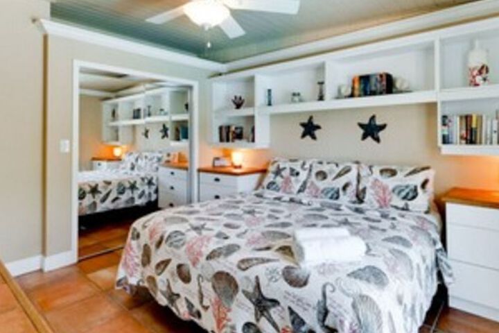 Room 6 of 23