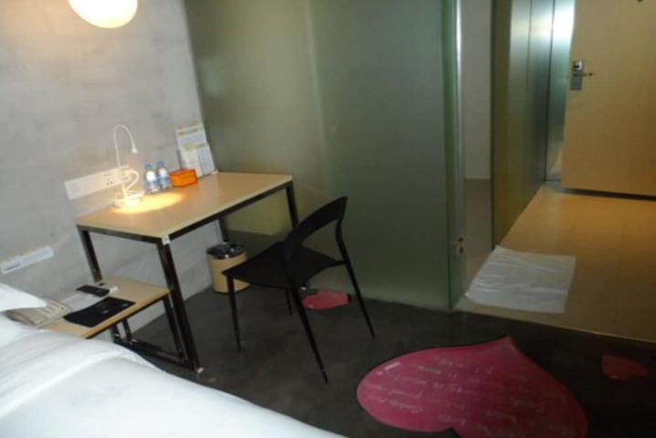Room 19 of 43