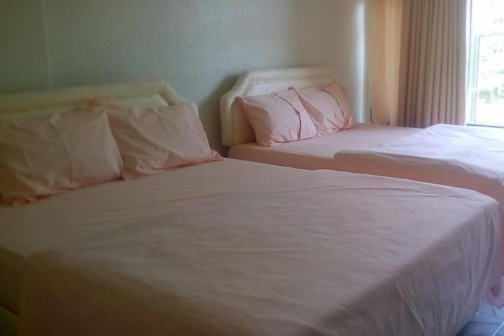 Room 13 of 20