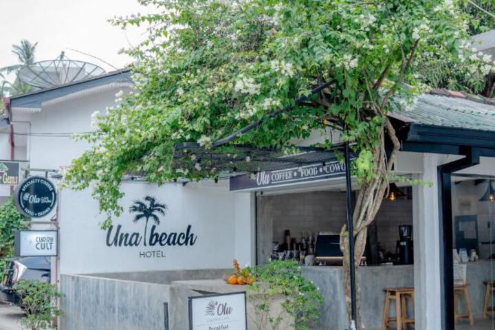 Una Beach Hotel & OLU Cafe