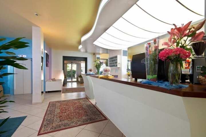 Hotel Interior 6 of 34