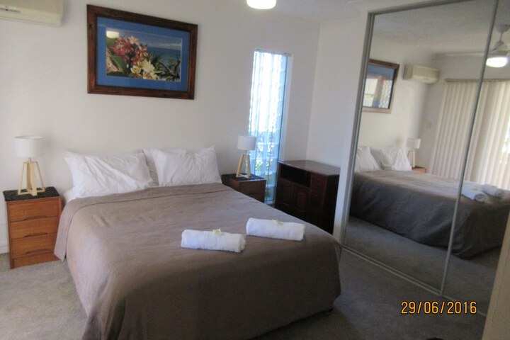 Room 6 of 66