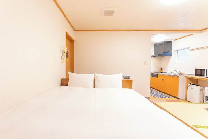 Room 33 of 62