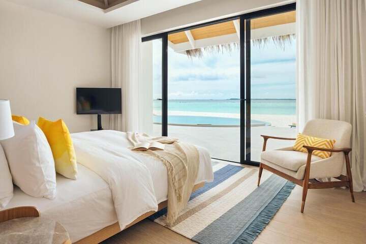 Room 45 of 166