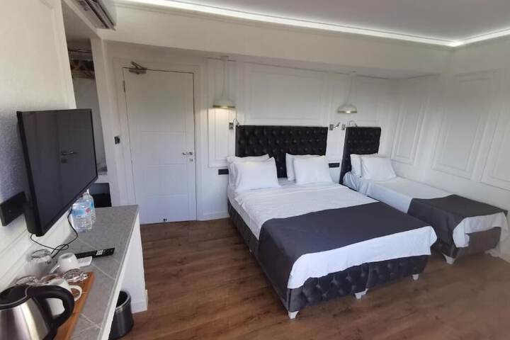 Room 49 of 85