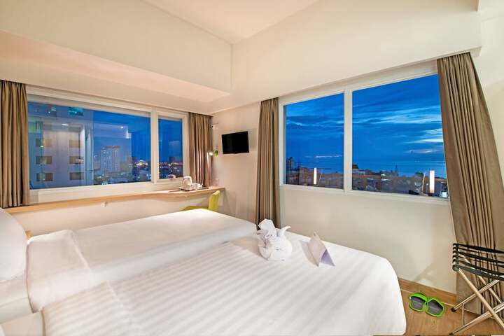Room 5 of 29