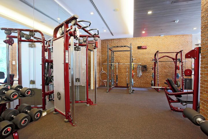 Health and Fitness 60 of 183