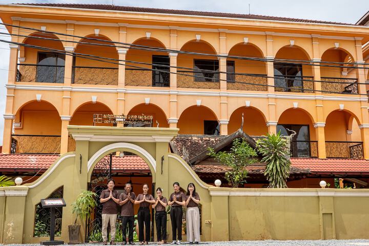 DEN HOTEL TOTONOU SIEM REAP