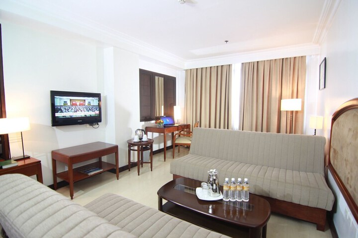 Room 19 of 40