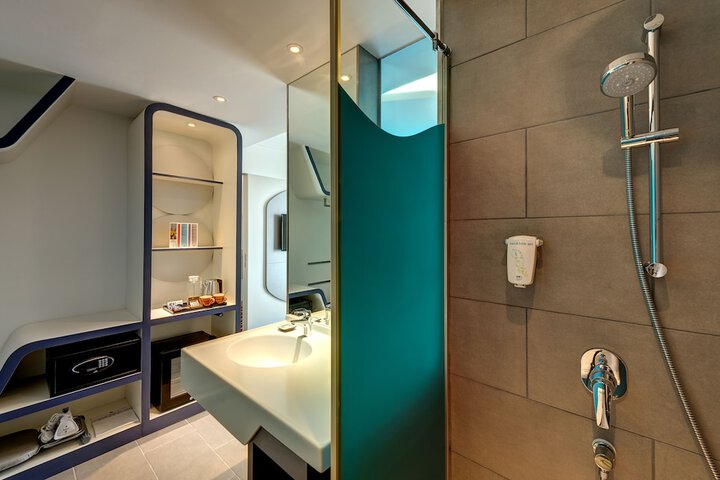 Room 14 of 29