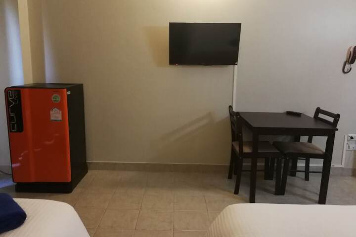 Room 32 of 42