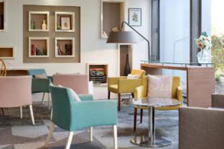 Hotel Interior 7 of 23
