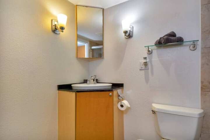 Room 21 of 51