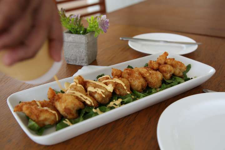 Dining 74 of 100