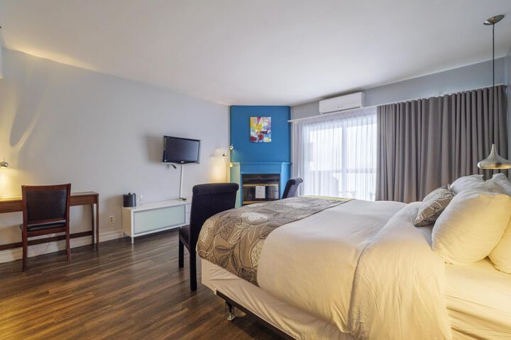 Room 44 of 69