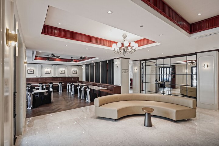 Hotel Interior 4 of 56
