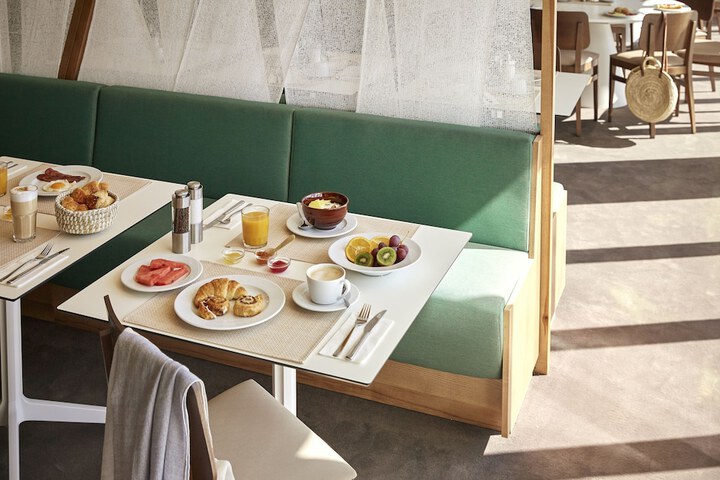 Dining 78 of 117