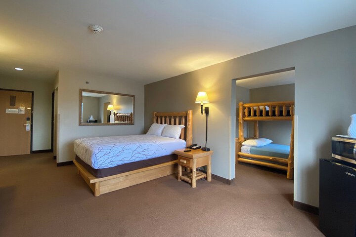 Room 8 of 45