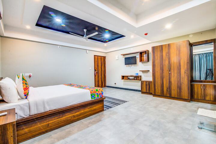 Room 8 of 30