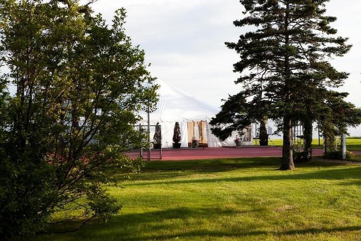 Property Grounds 37 of 51