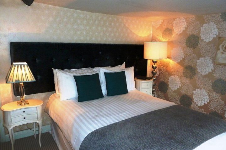 Room 9 of 44