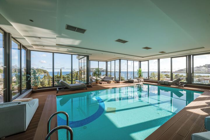 Pool 63 of 130
