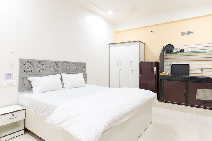Room 2 of 13