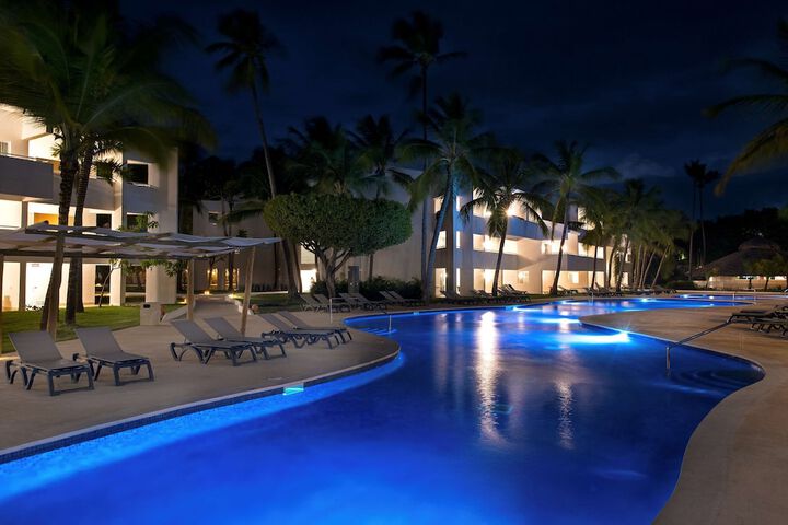 Pool 45 of 117