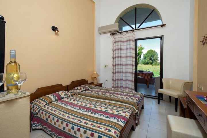 Room 5 of 40