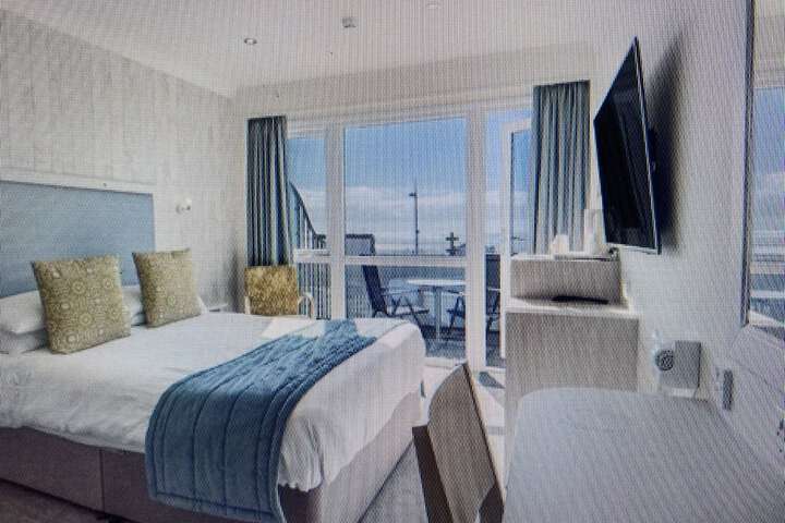 Room 32 of 70