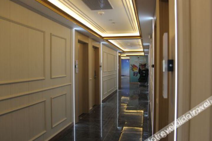 Hotel Interior 9 of 22