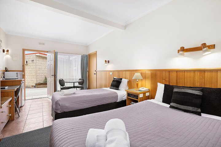 Room 6 of 47