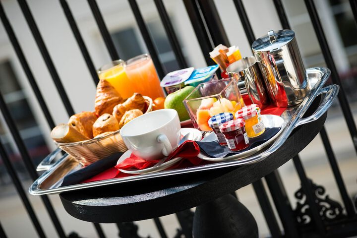 Breakfast/Coffee Service 14 of 24