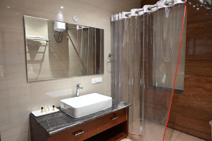 Room 14 of 20