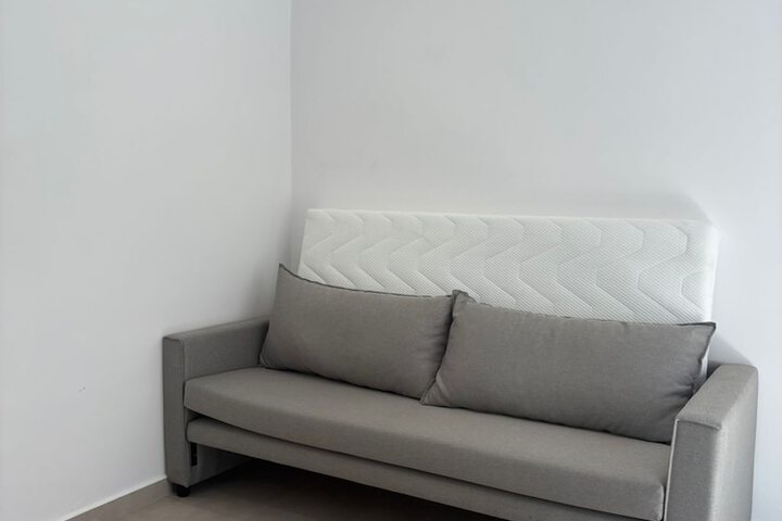 Room 11 of 25