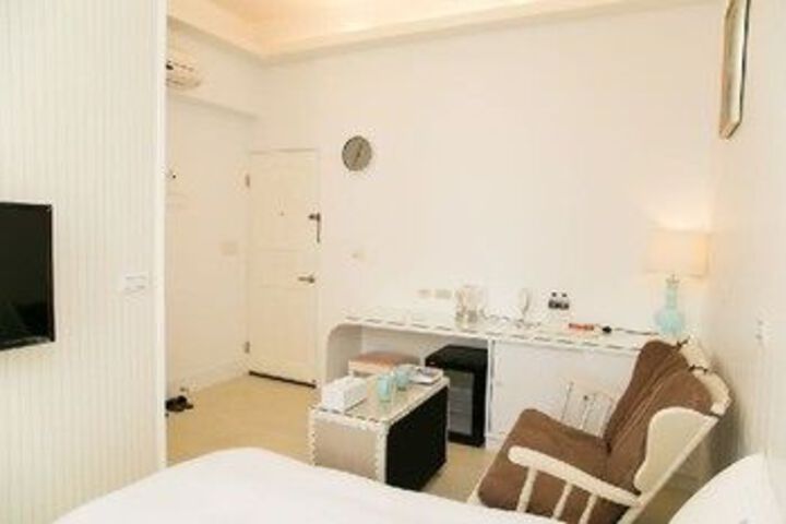 Room 38 of 40