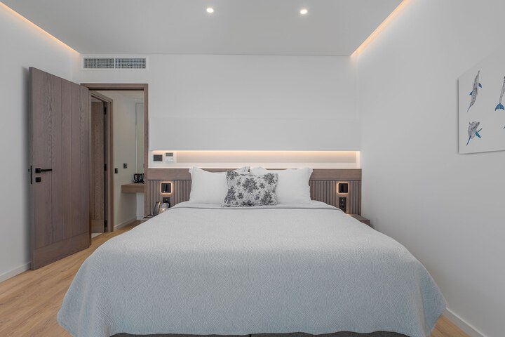 Room 17 of 260