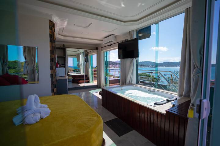 Room 2 of 107