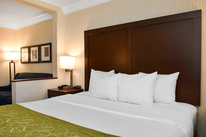 Room 10 of 58