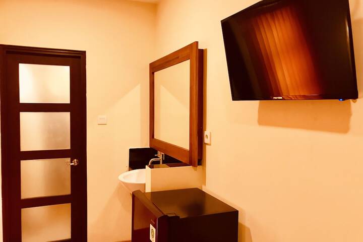 Room 5 of 69