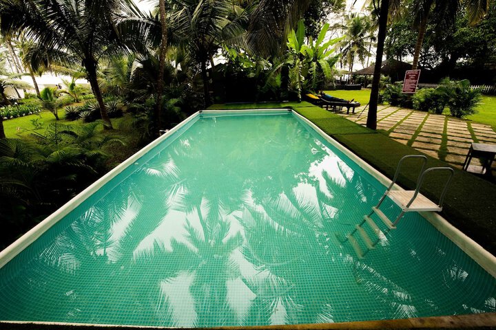 Pool 78 of 193