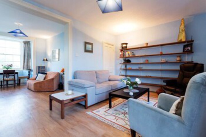 Room 12 of 20
