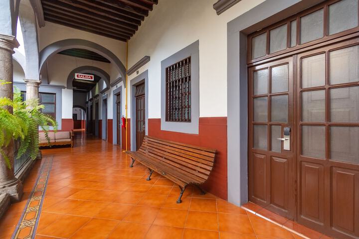 Ballroom/Hall 97 of 132