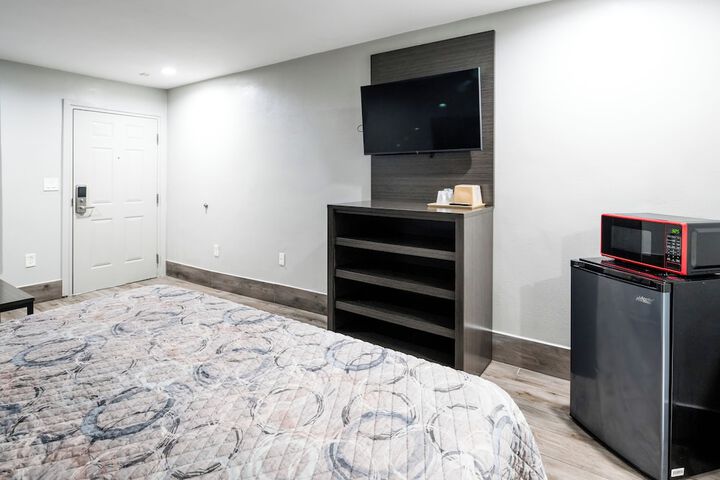 Room 11 of 51