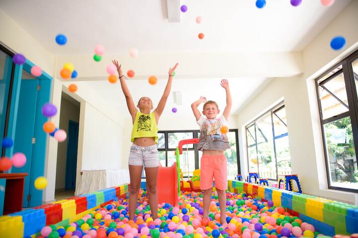 Childrens Activities 50 of 99