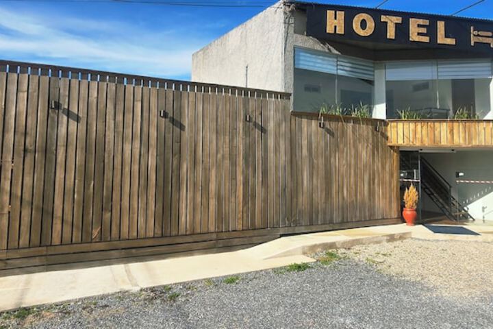 Hotel 8 of 10
