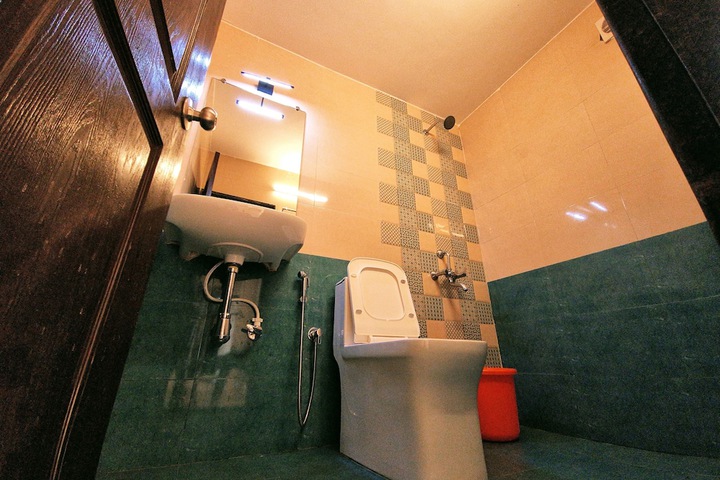 Room 128 of 169
