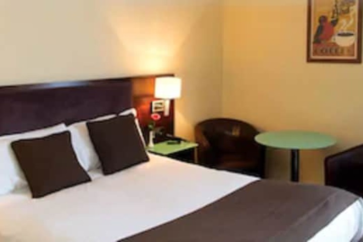 Room 10 of 70